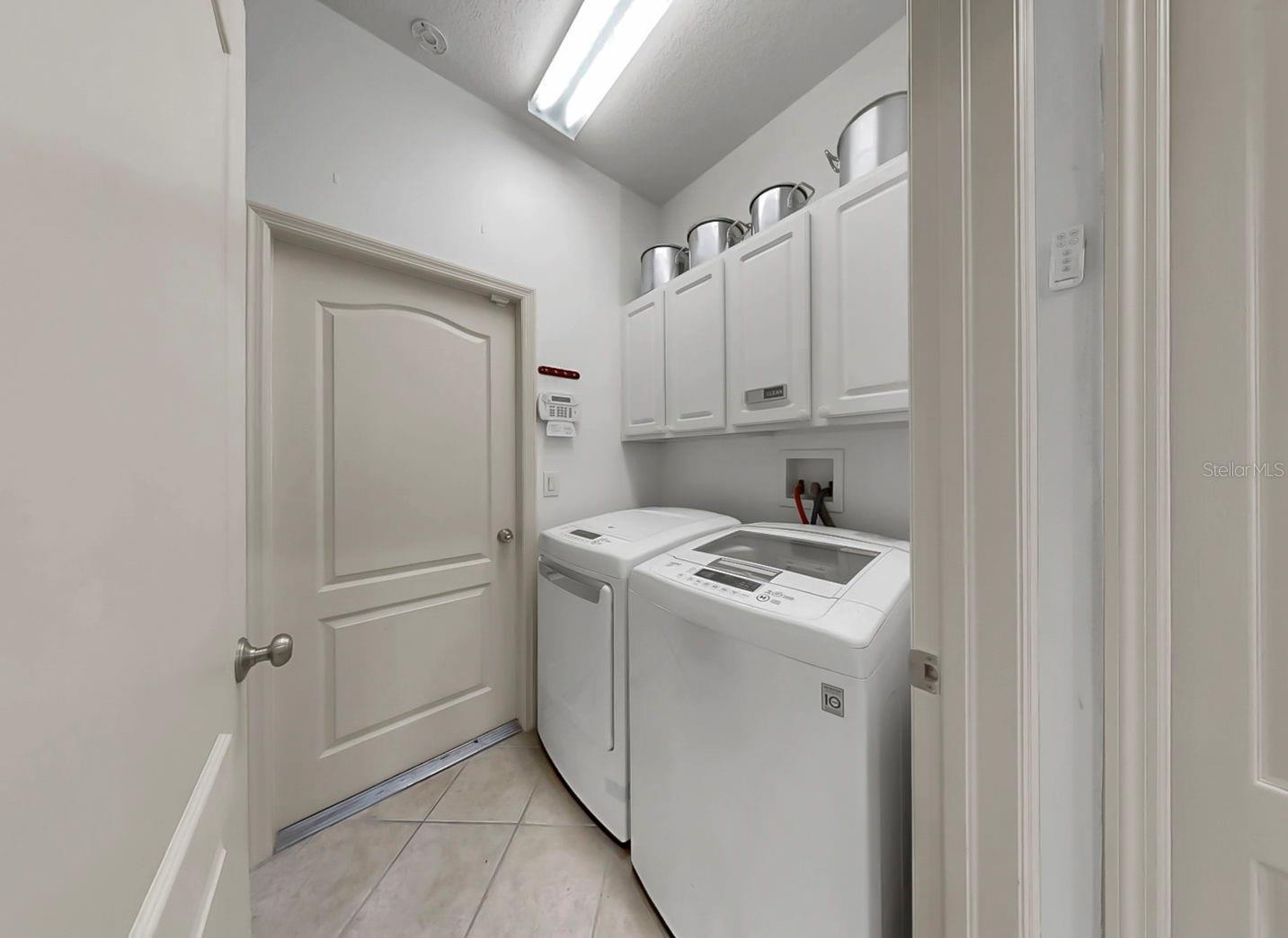 LAKEWOOD RIDGE ESTATES NORTH - Residential