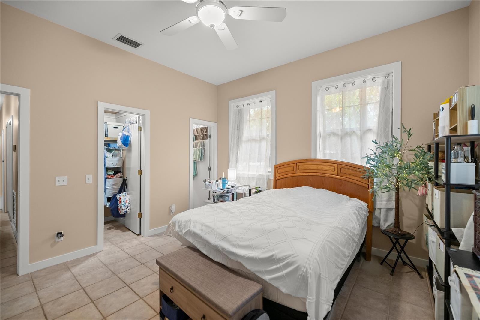 LAKE TROPICANA RANCHETTES - Residential