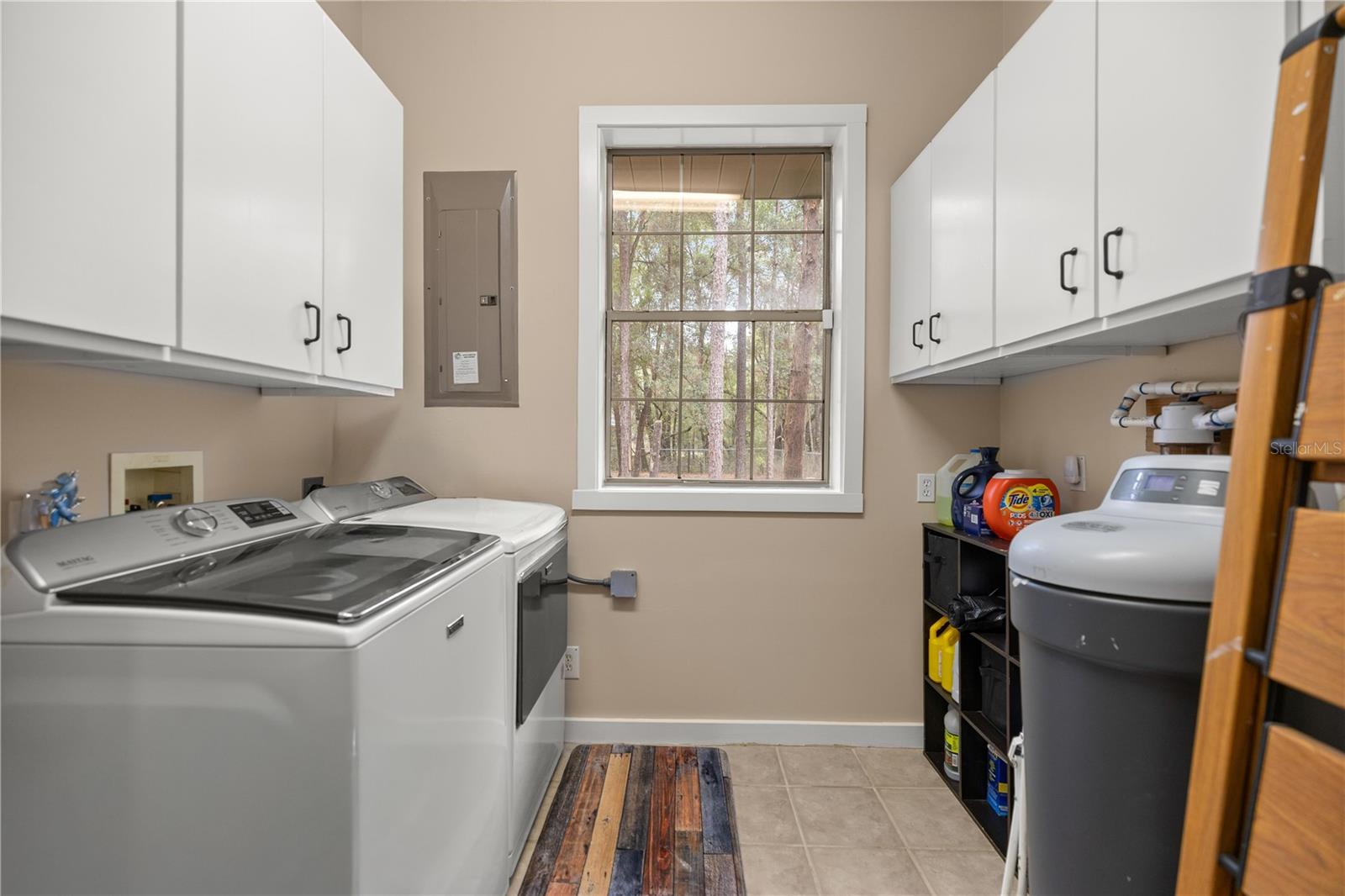 LAKE TROPICANA RANCHETTES - Residential