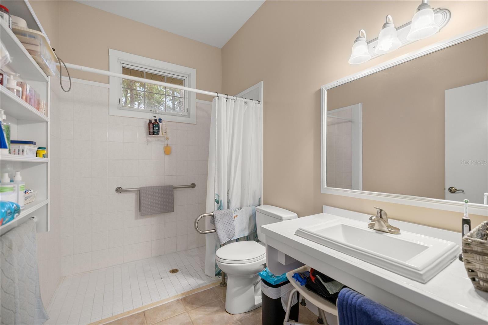 LAKE TROPICANA RANCHETTES - Residential