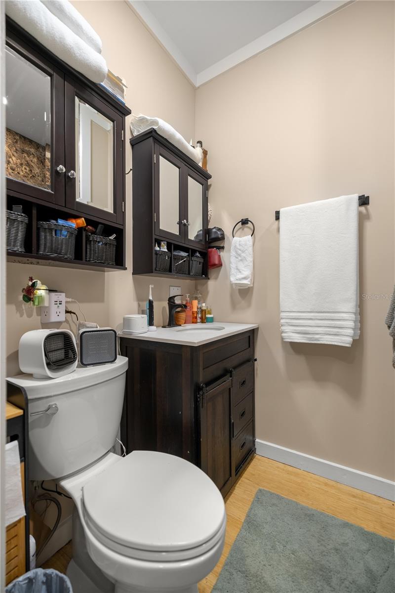 LAKE TROPICANA RANCHETTES - Residential