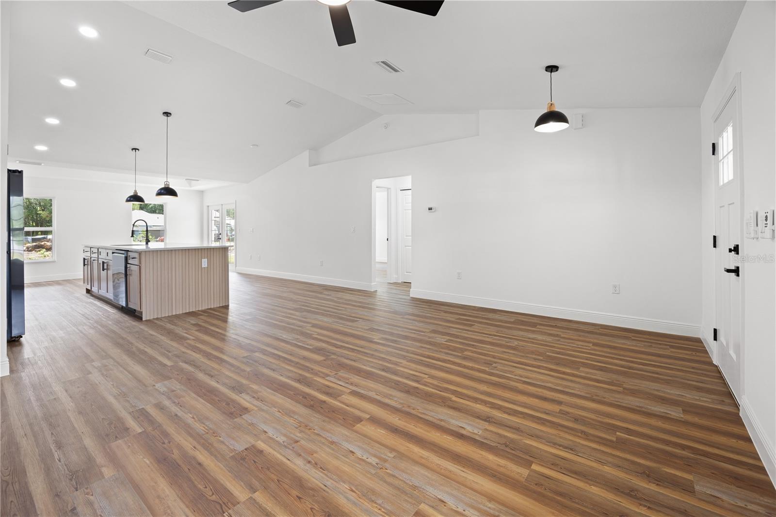 BELLEVIEW HEIGHTS ESTATE - Residential