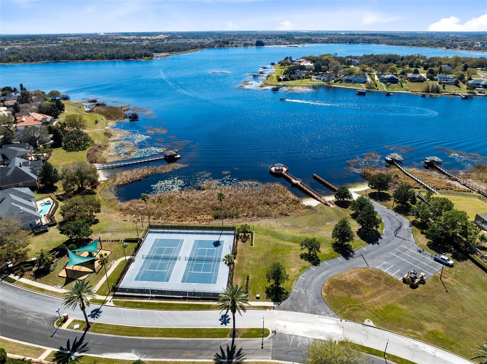 SWEETWATER RIDGE CONDO AT MAGNOLIA POINTE - Residential