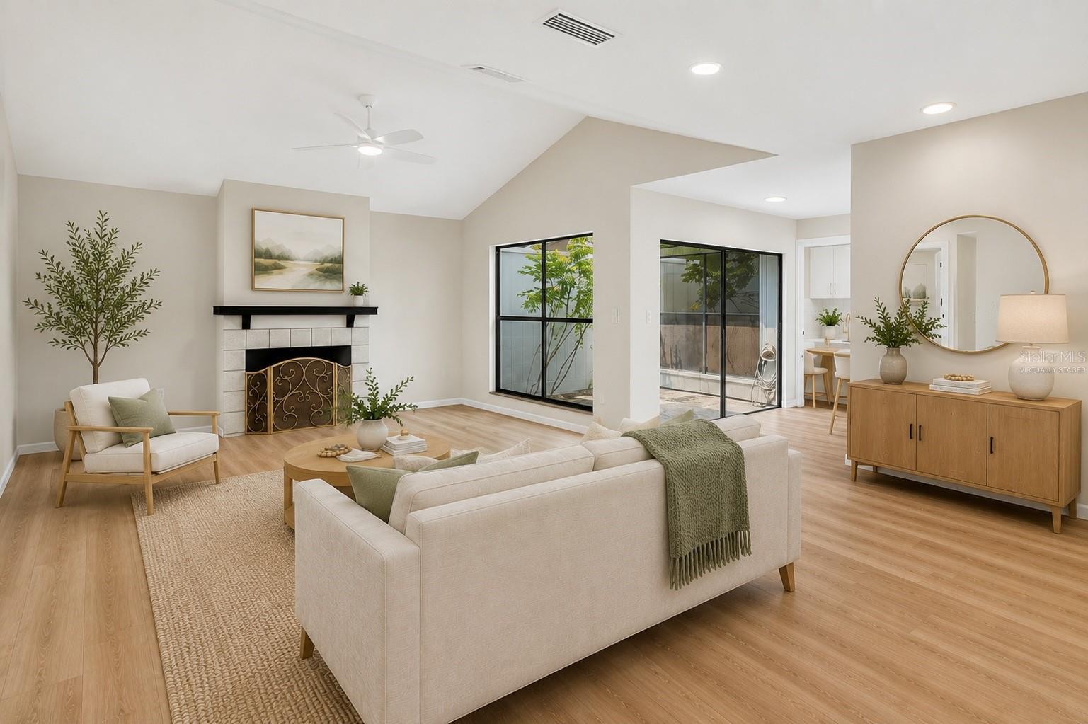 647 BONNIE BOULEVARD