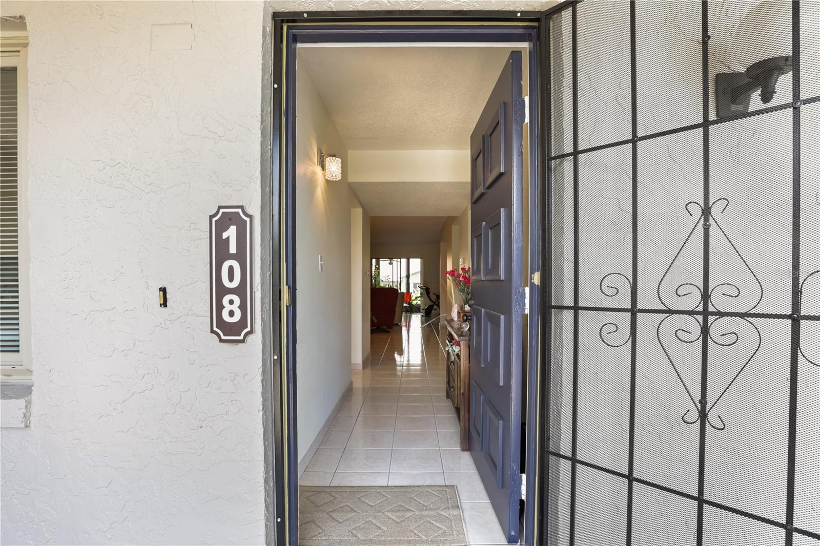 11 ESCONDIDO CIRCLE 108