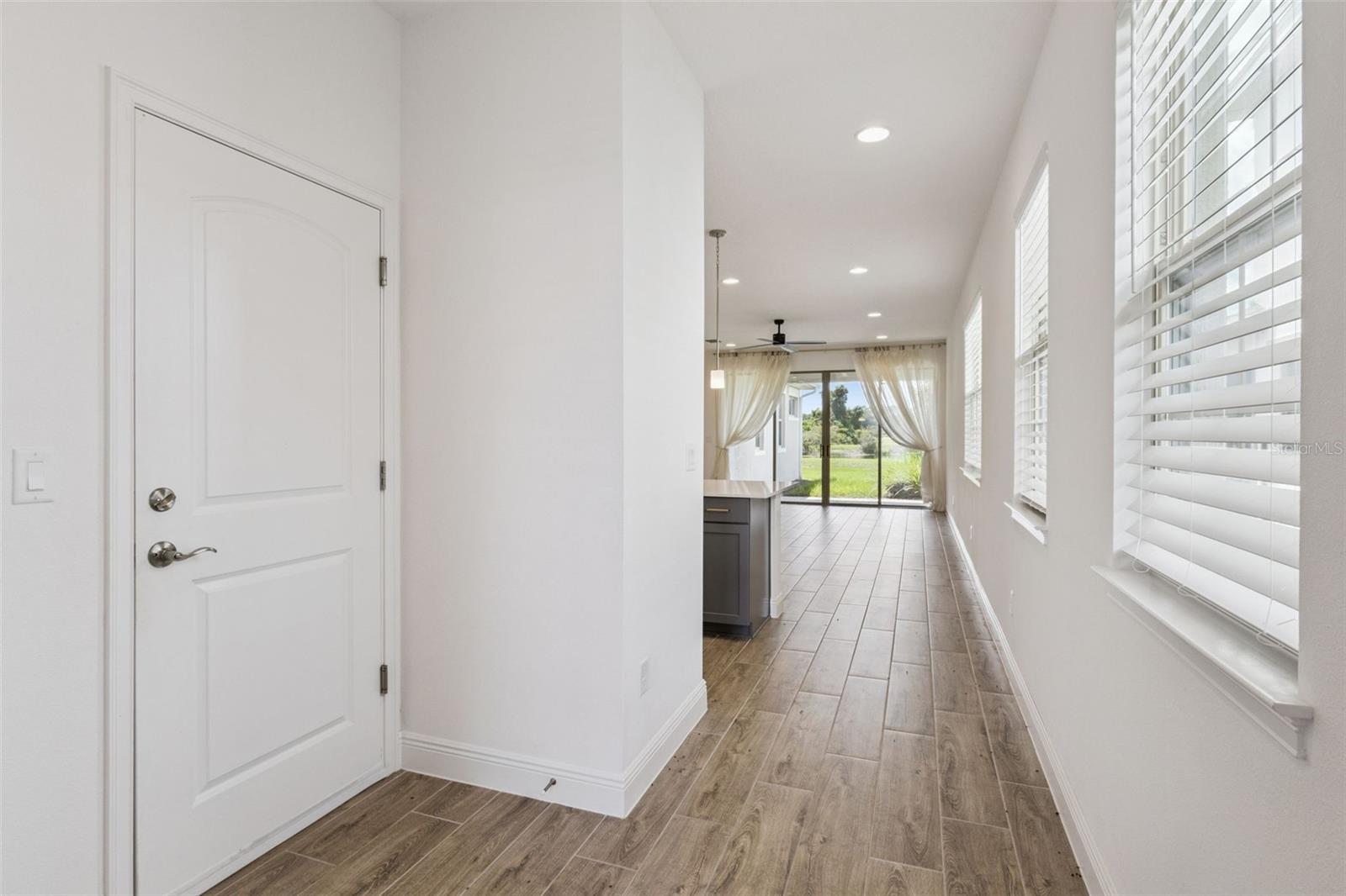 3200 OXBOW COURT