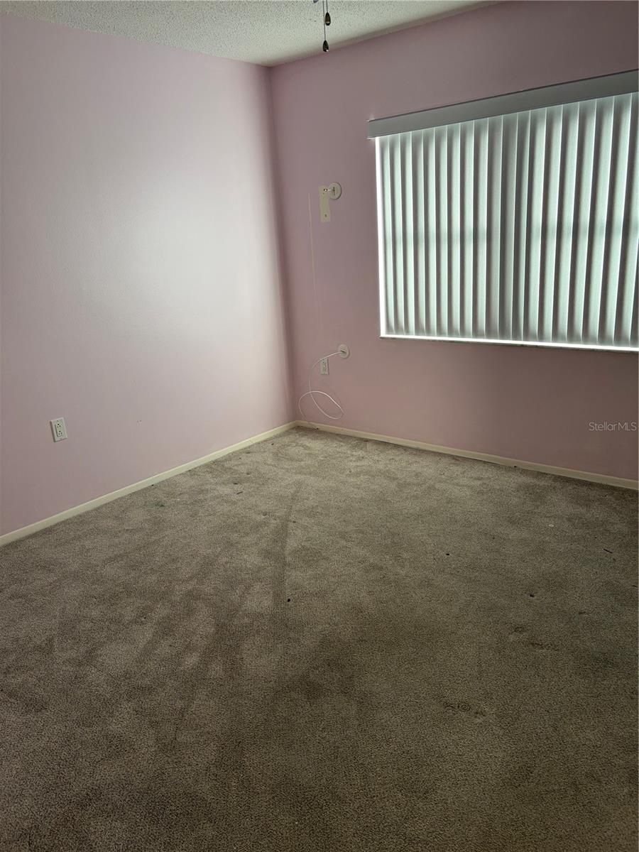 HOLIDAY LAKE VILLAS CONDO - Residential
