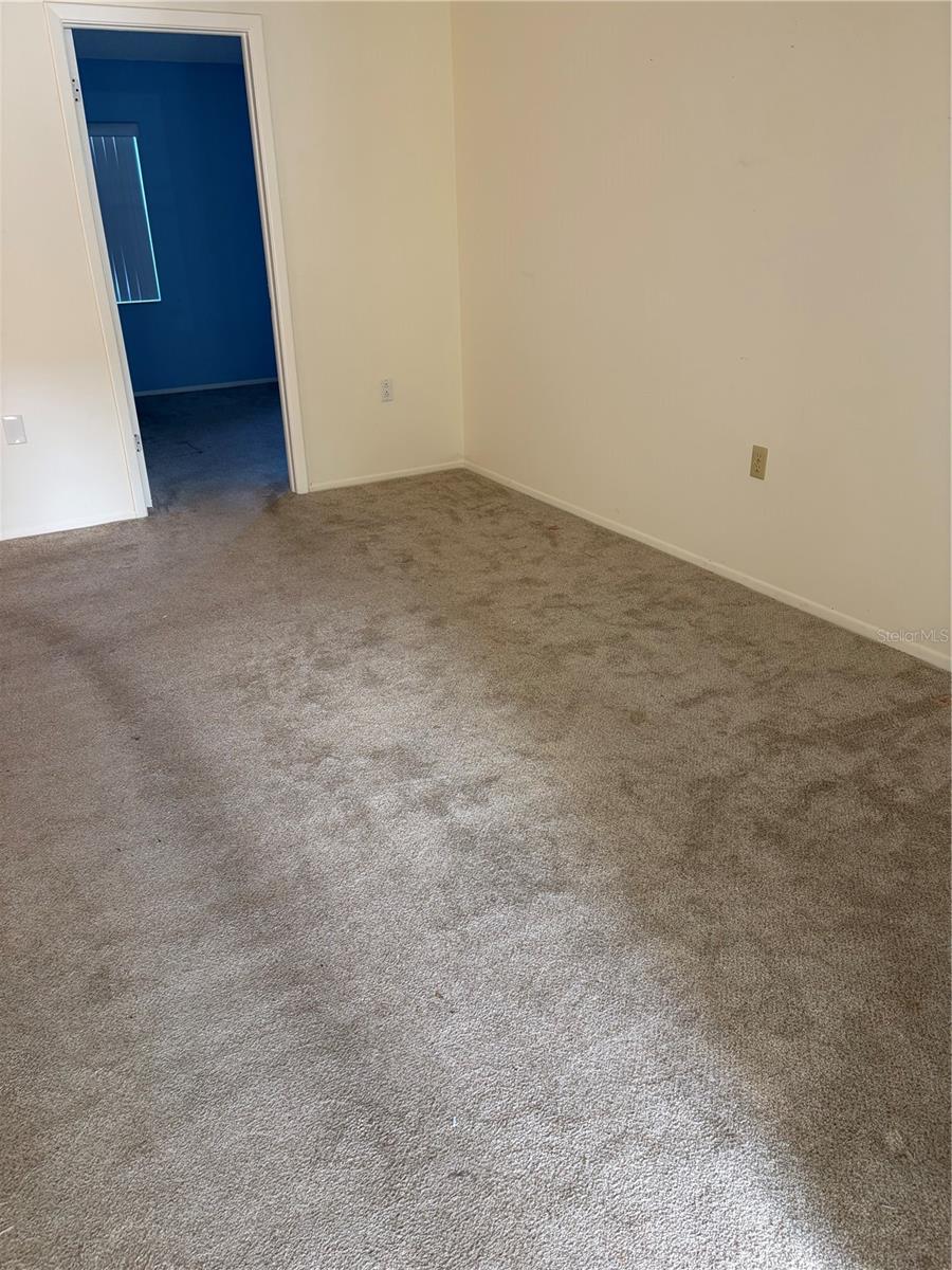 HOLIDAY LAKE VILLAS CONDO - Residential