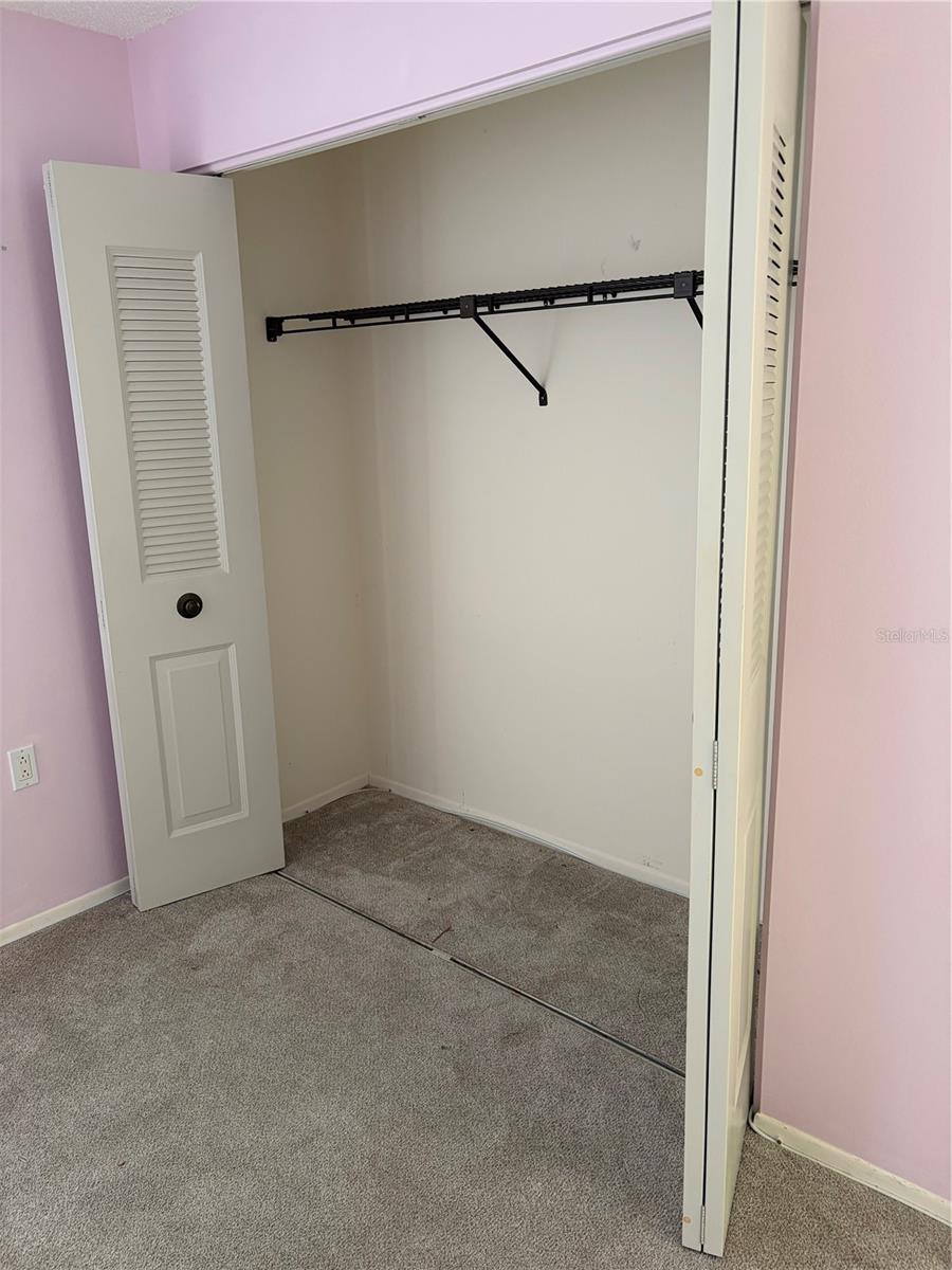 HOLIDAY LAKE VILLAS CONDO - Residential