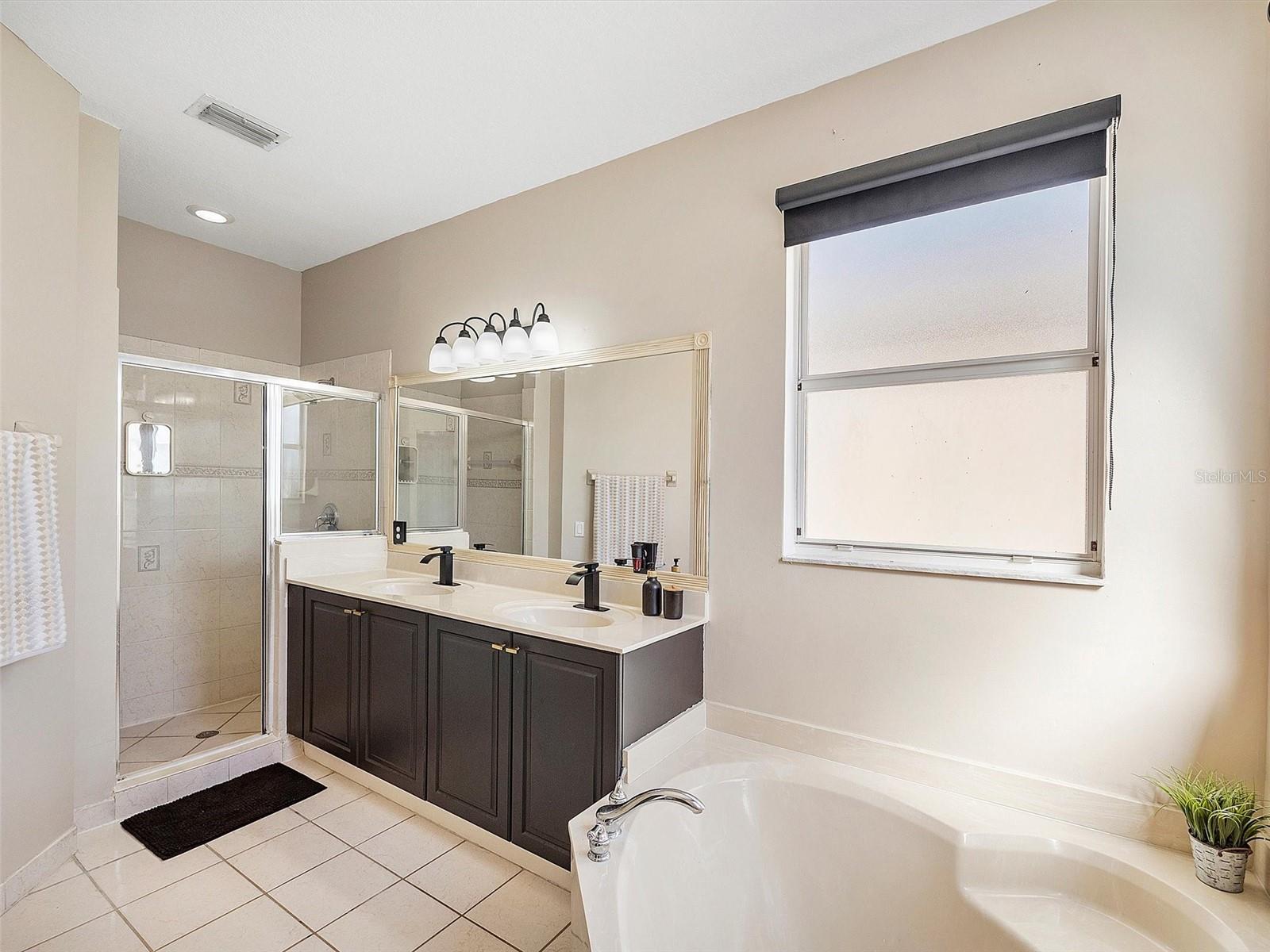 PORTOFINO POINTE - Residential