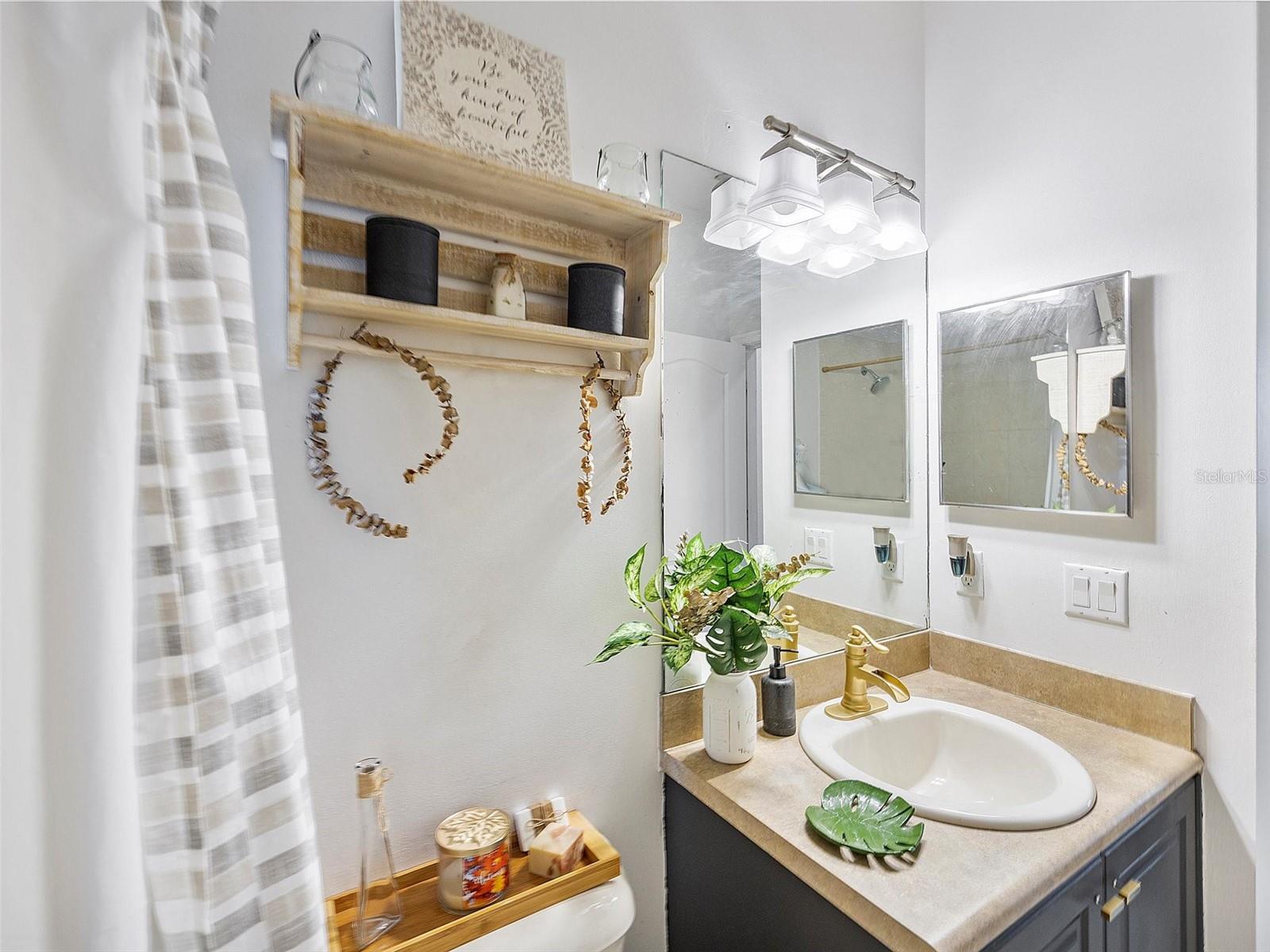 PORTOFINO POINTE - Residential