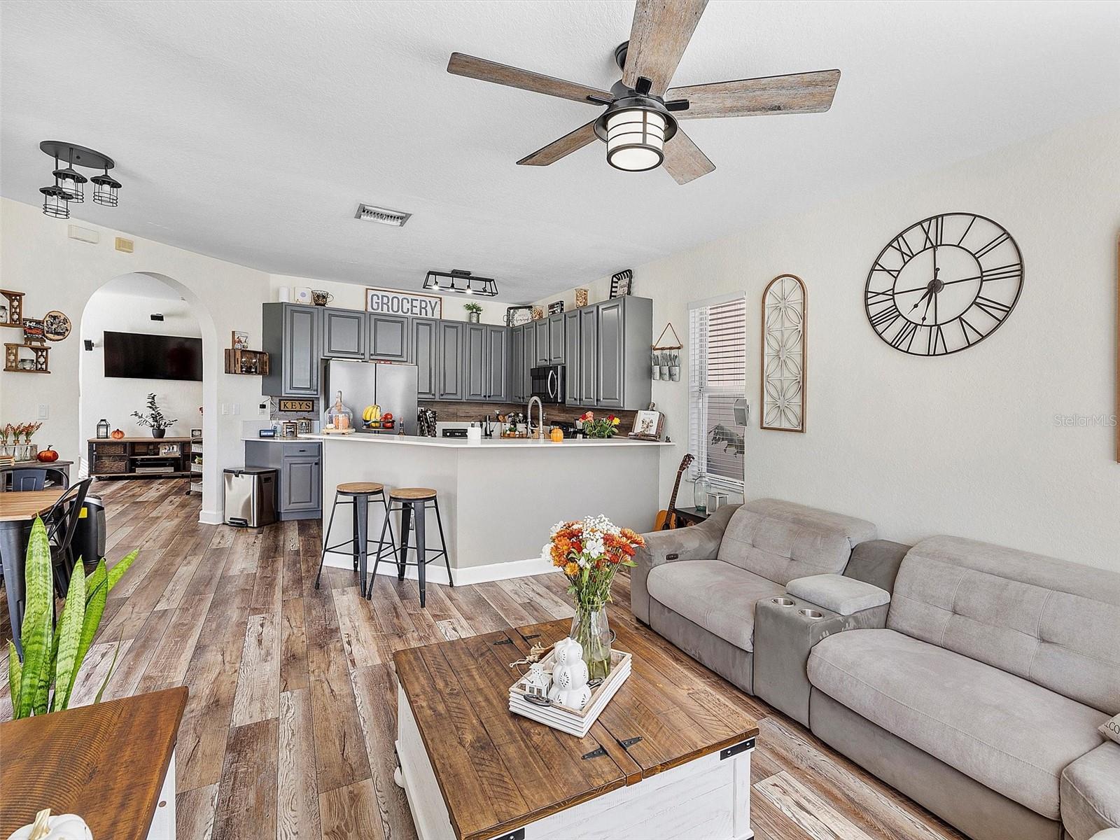 PORTOFINO POINTE - Residential