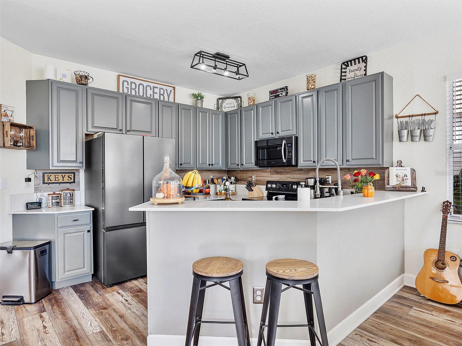 PORTOFINO POINTE - Residential