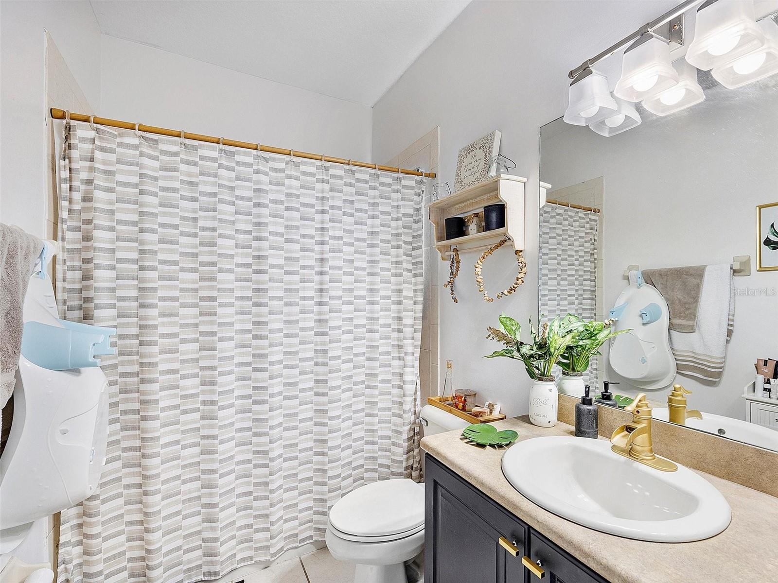 PORTOFINO POINTE - Residential