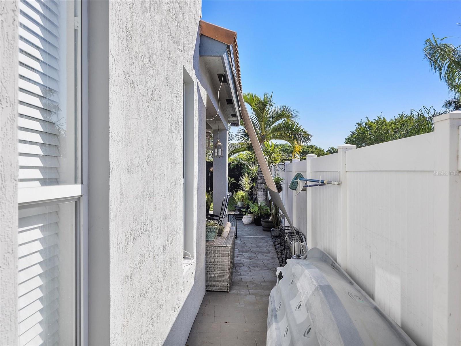 PORTOFINO POINTE - Residential