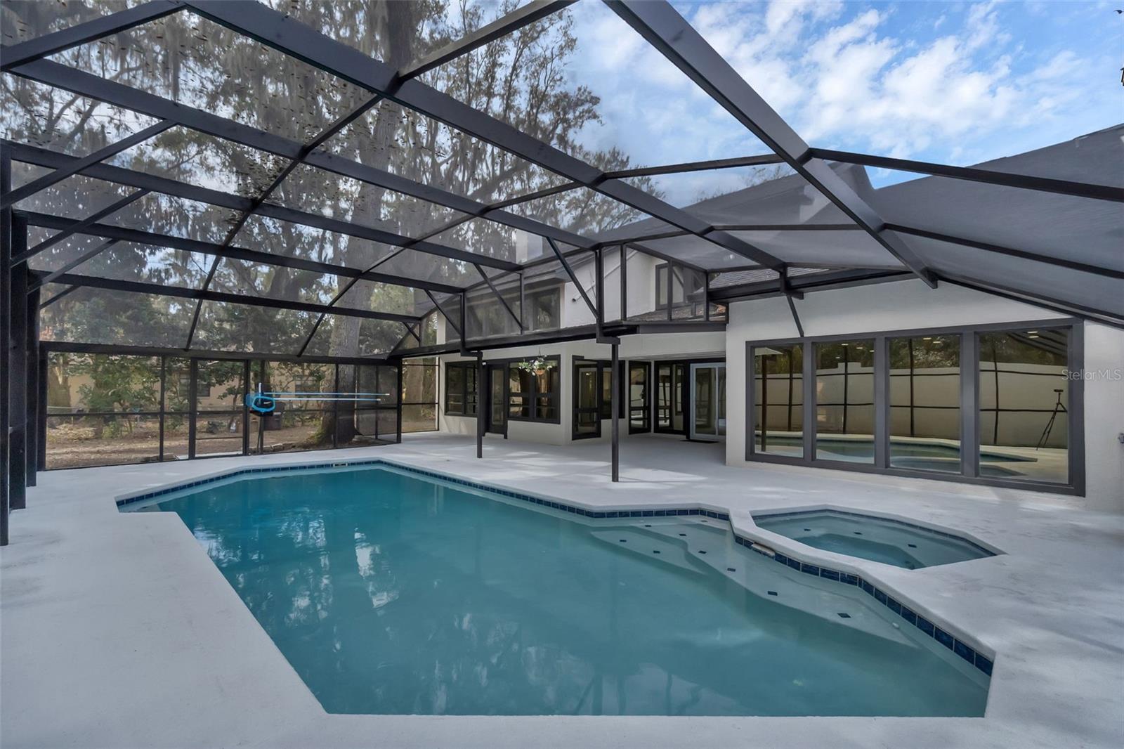 KINGS POINT - Residential