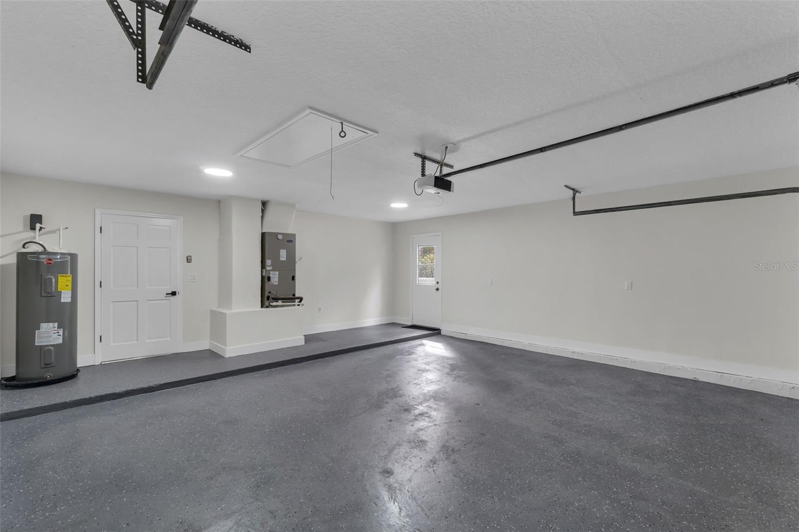 KINGS POINT - Residential