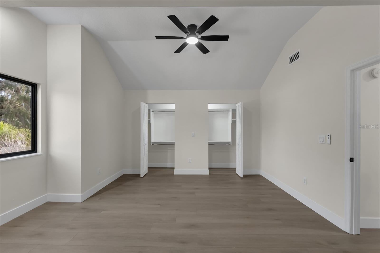 KINGS POINT - Residential