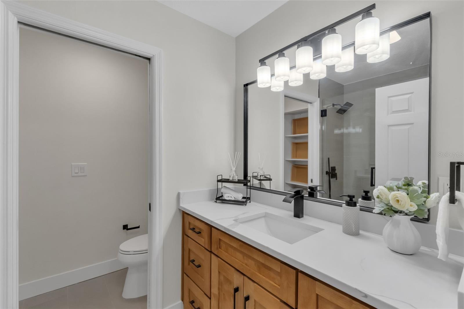 KINGS POINT - Residential