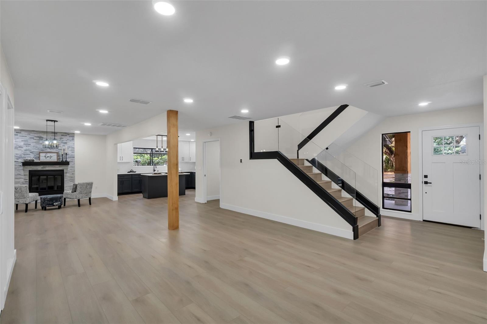 KINGS POINT - Residential