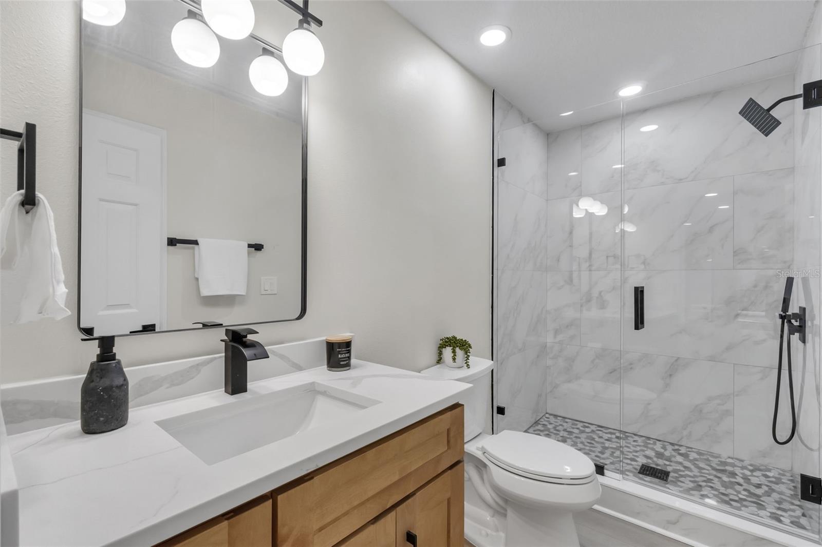 KINGS POINT - Residential