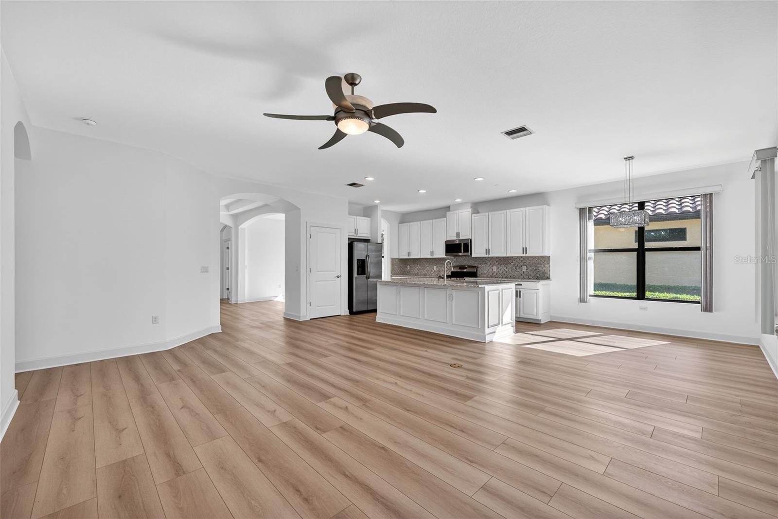 ESPLANADE PH I - Residential