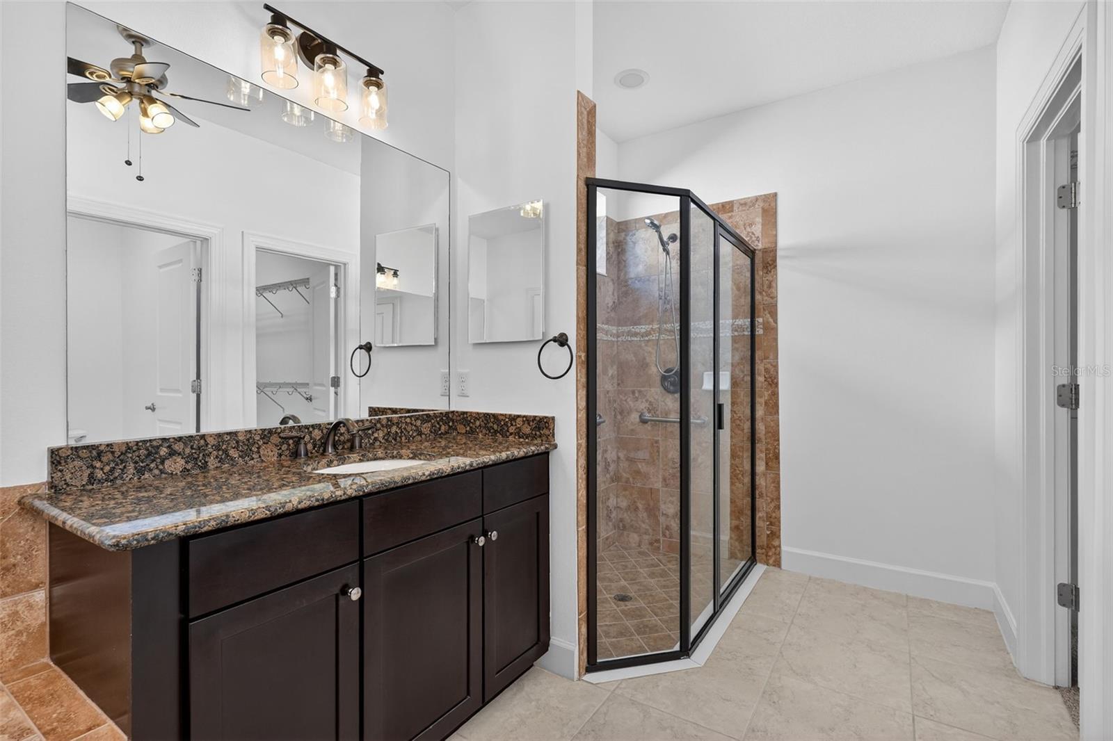 ESPLANADE PH I - Residential