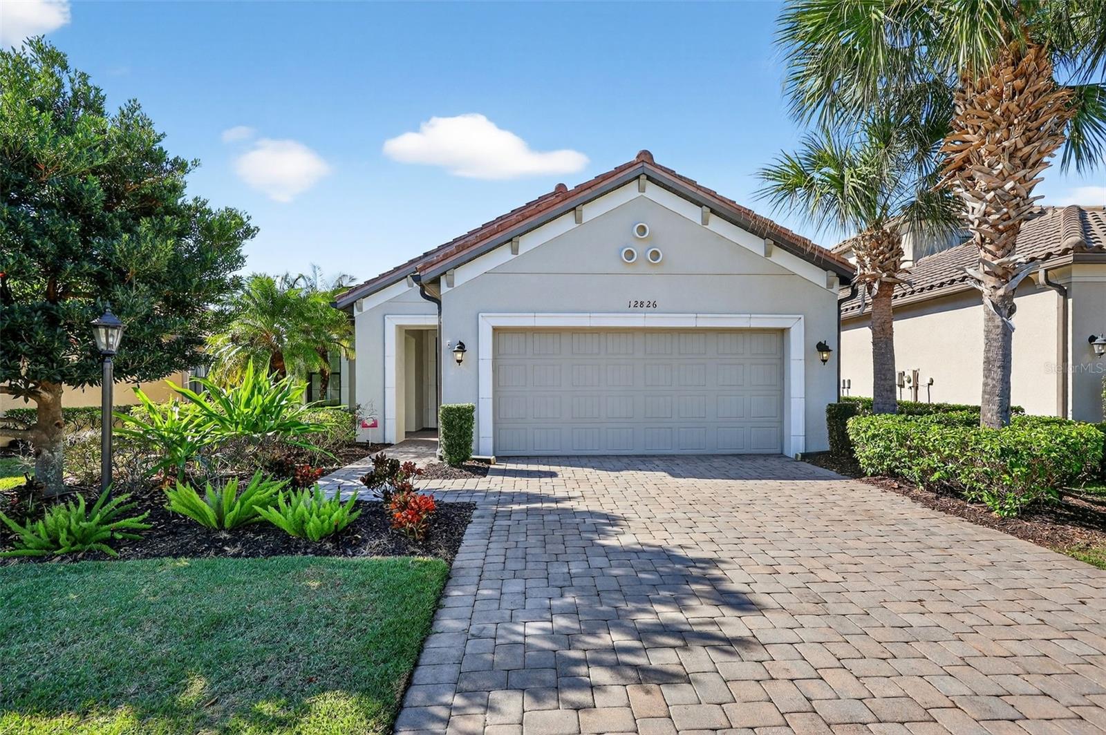 ESPLANADE PH I - Residential