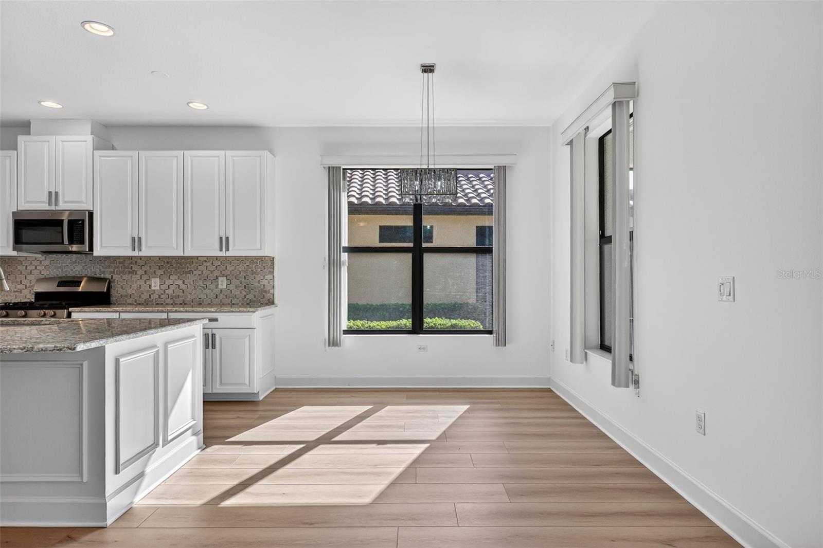 ESPLANADE PH I - Residential