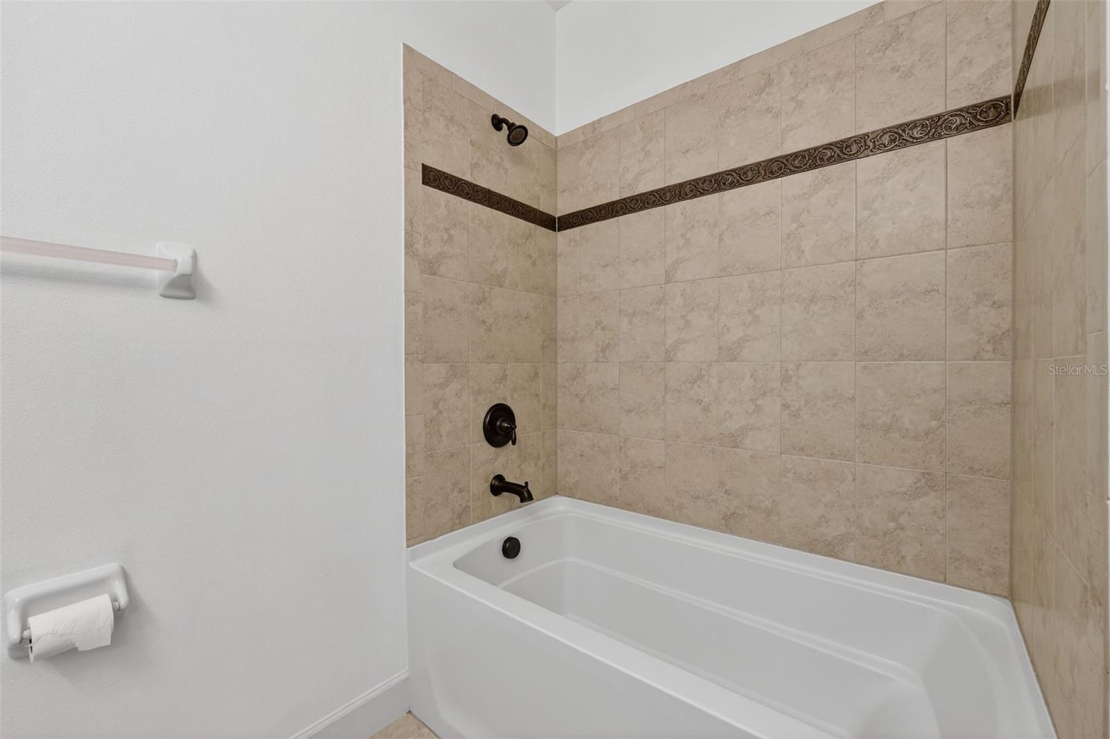 ESPLANADE PH I - Residential