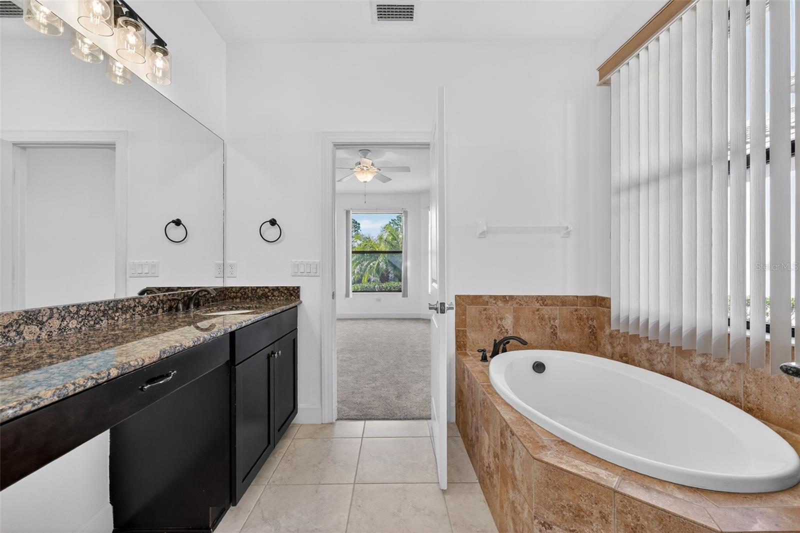 ESPLANADE PH I - Residential