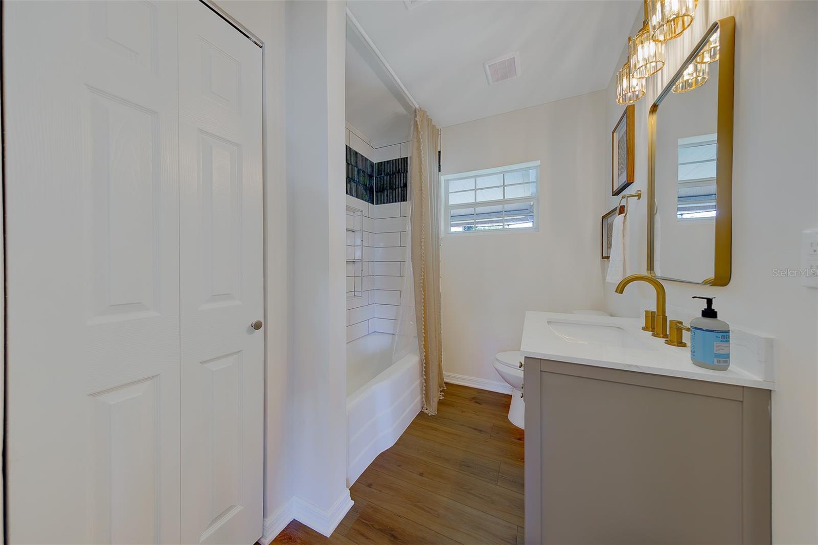 OAKHURST - Residential