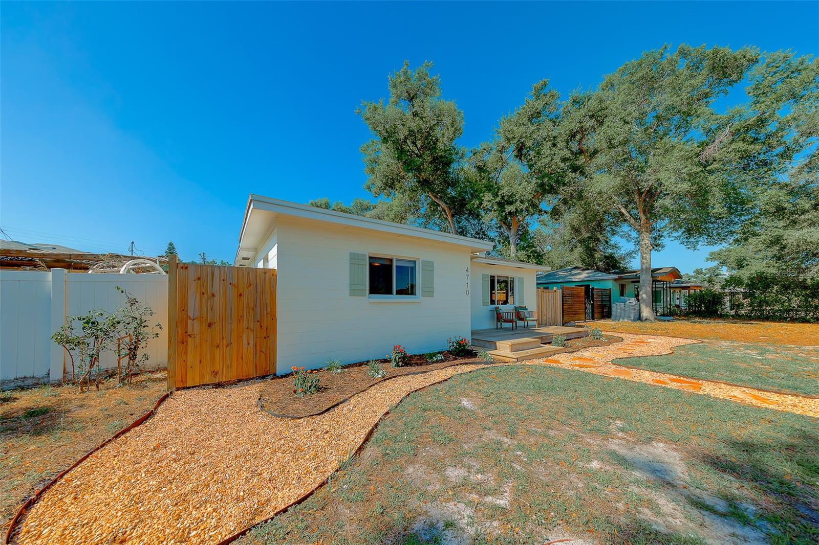 OAKHURST - Residential