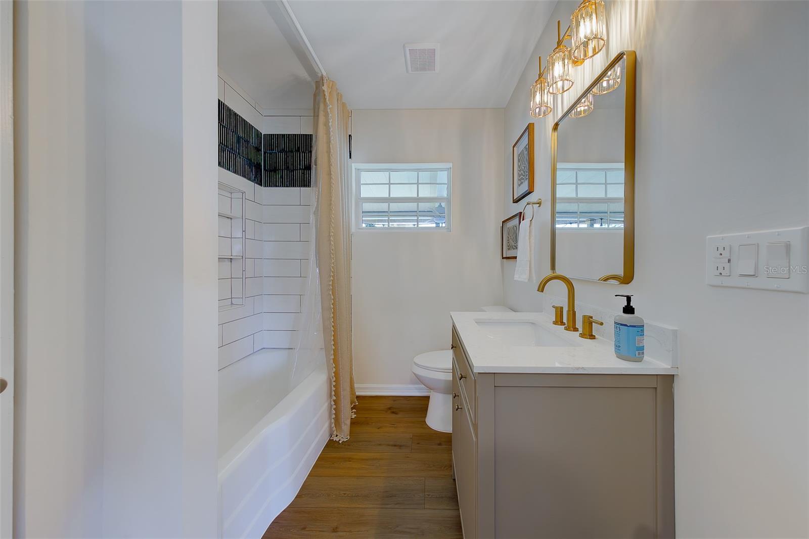 OAKHURST - Residential