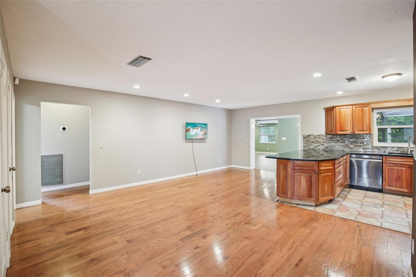 WOODBRIAR WEST - Residential