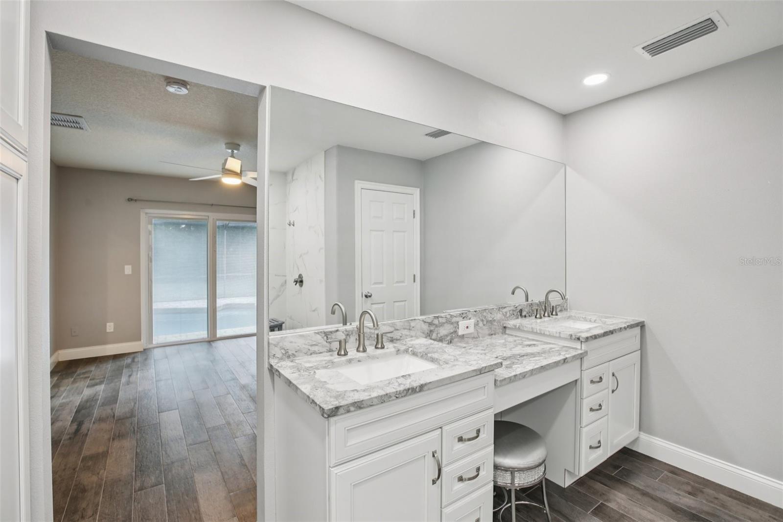 WOODBRIAR WEST - Residential