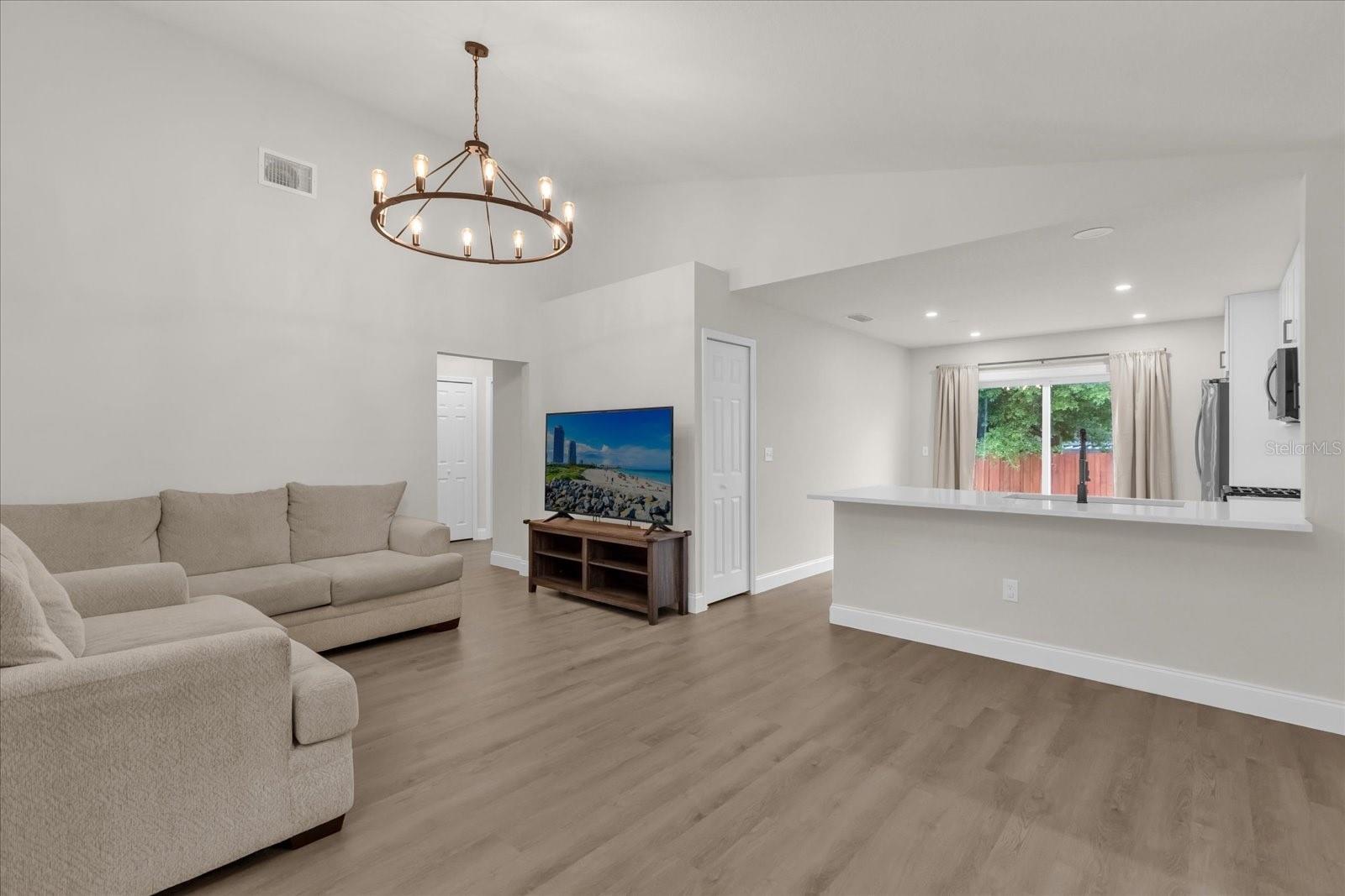 ROYAL RIDGE PH ONE ADD - Residential