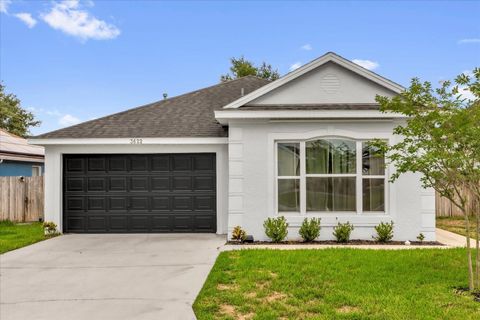 Photo of 3622 Huntwicke Boulevard, Davenport, FL 33837 (MLS # O6354650)