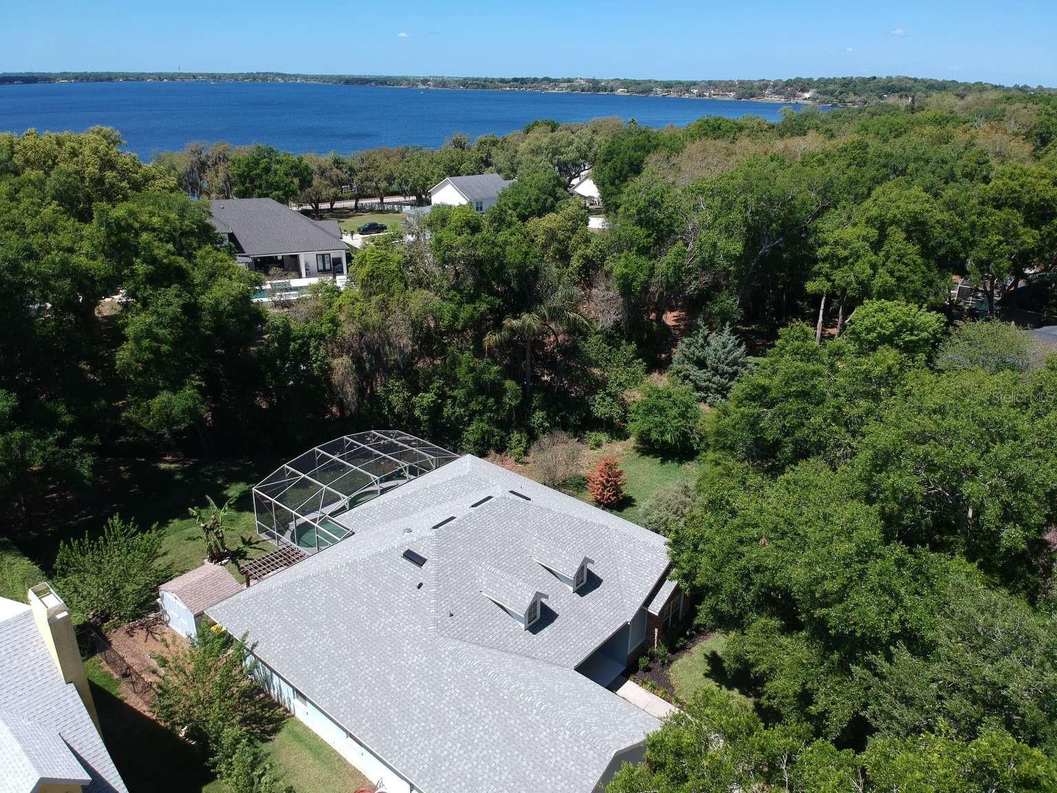 556 SUMMERWOOD DRIVE