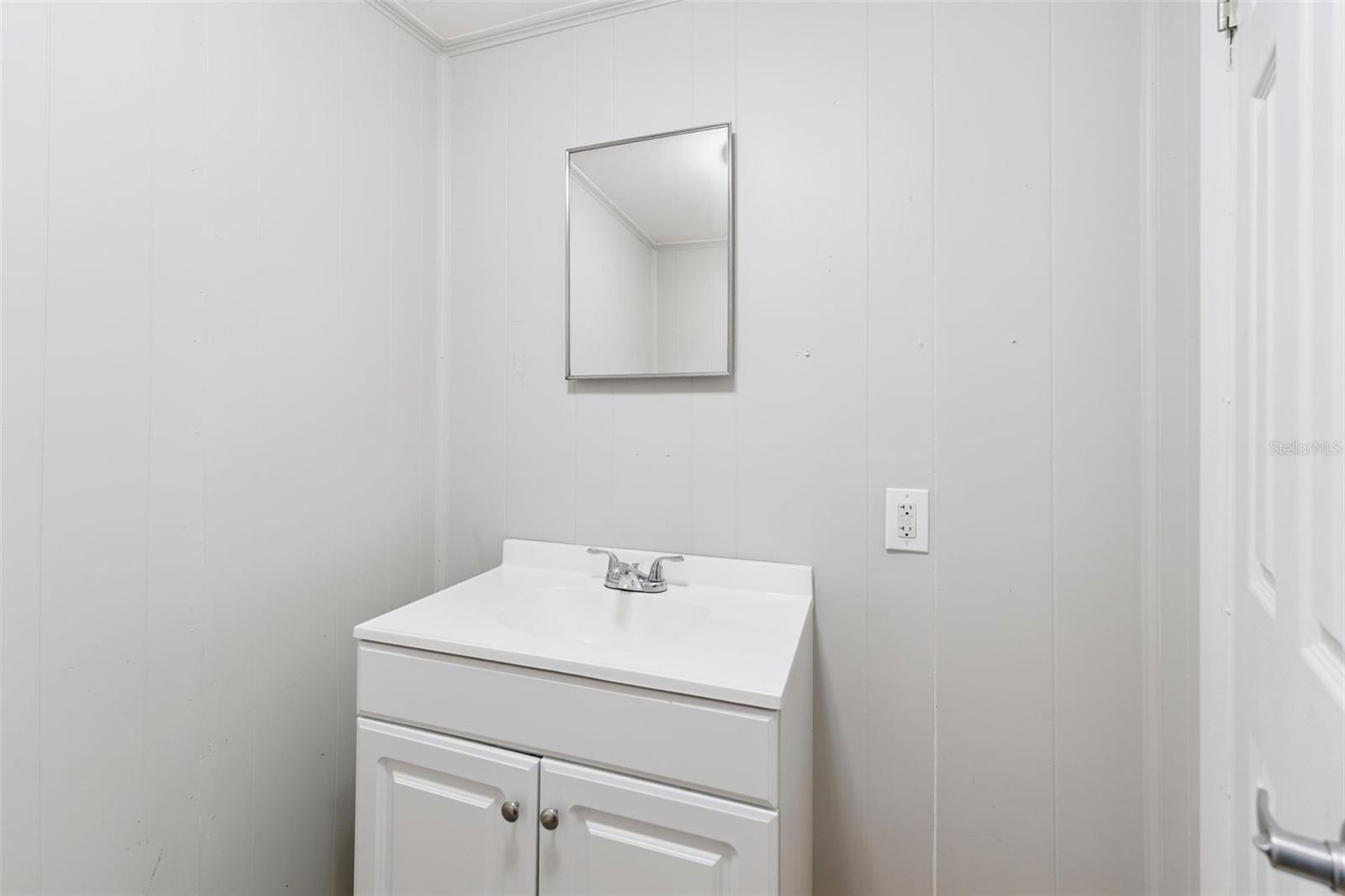 DIXIE HWY GARDENS - Residential