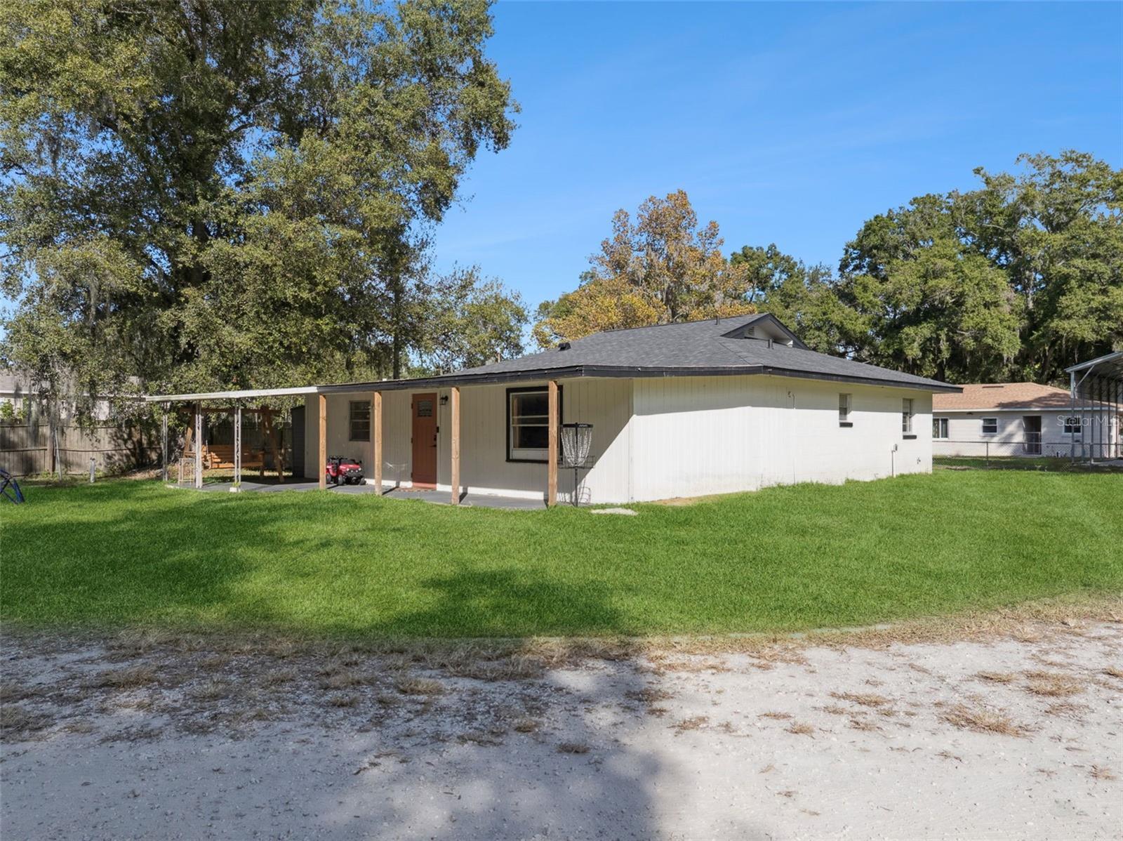 DIXIE HWY GARDENS - Residential