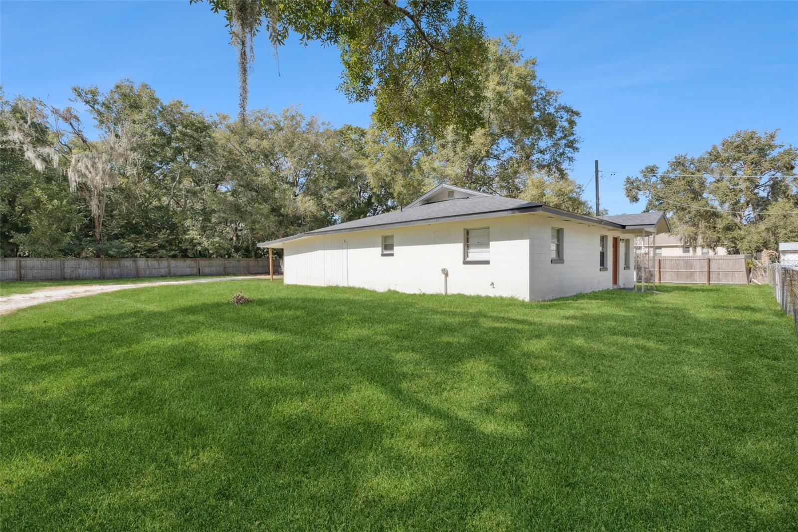 DIXIE HWY GARDENS - Residential