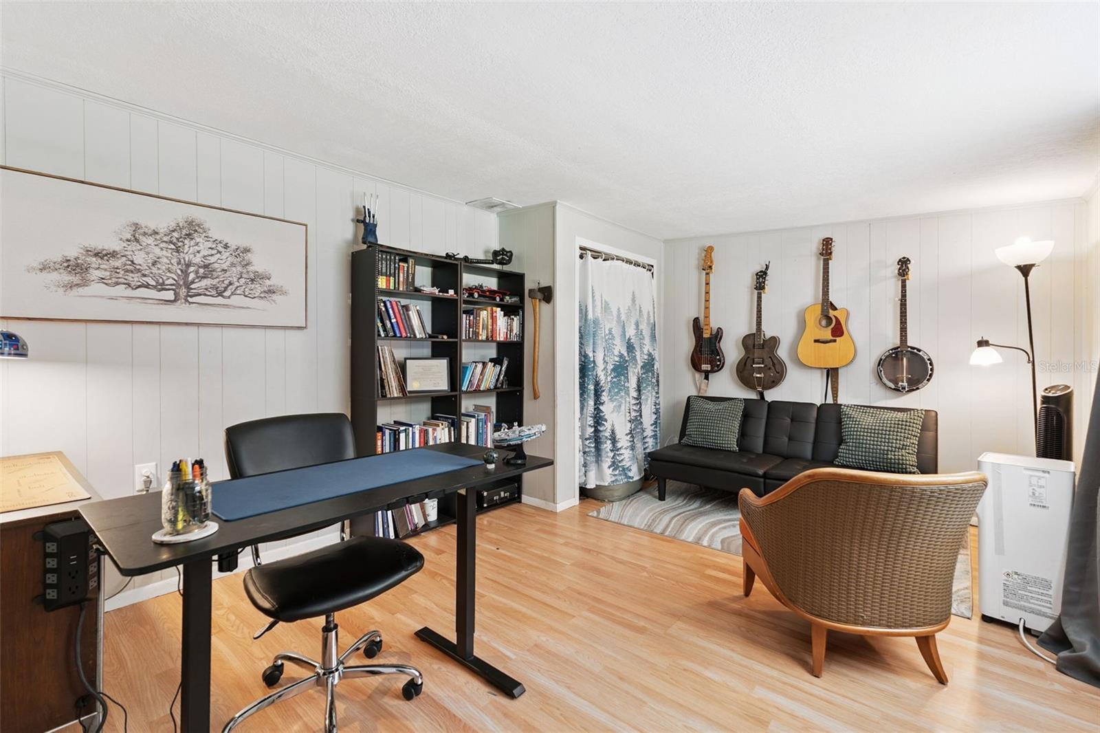 DIXIE HWY GARDENS - Residential