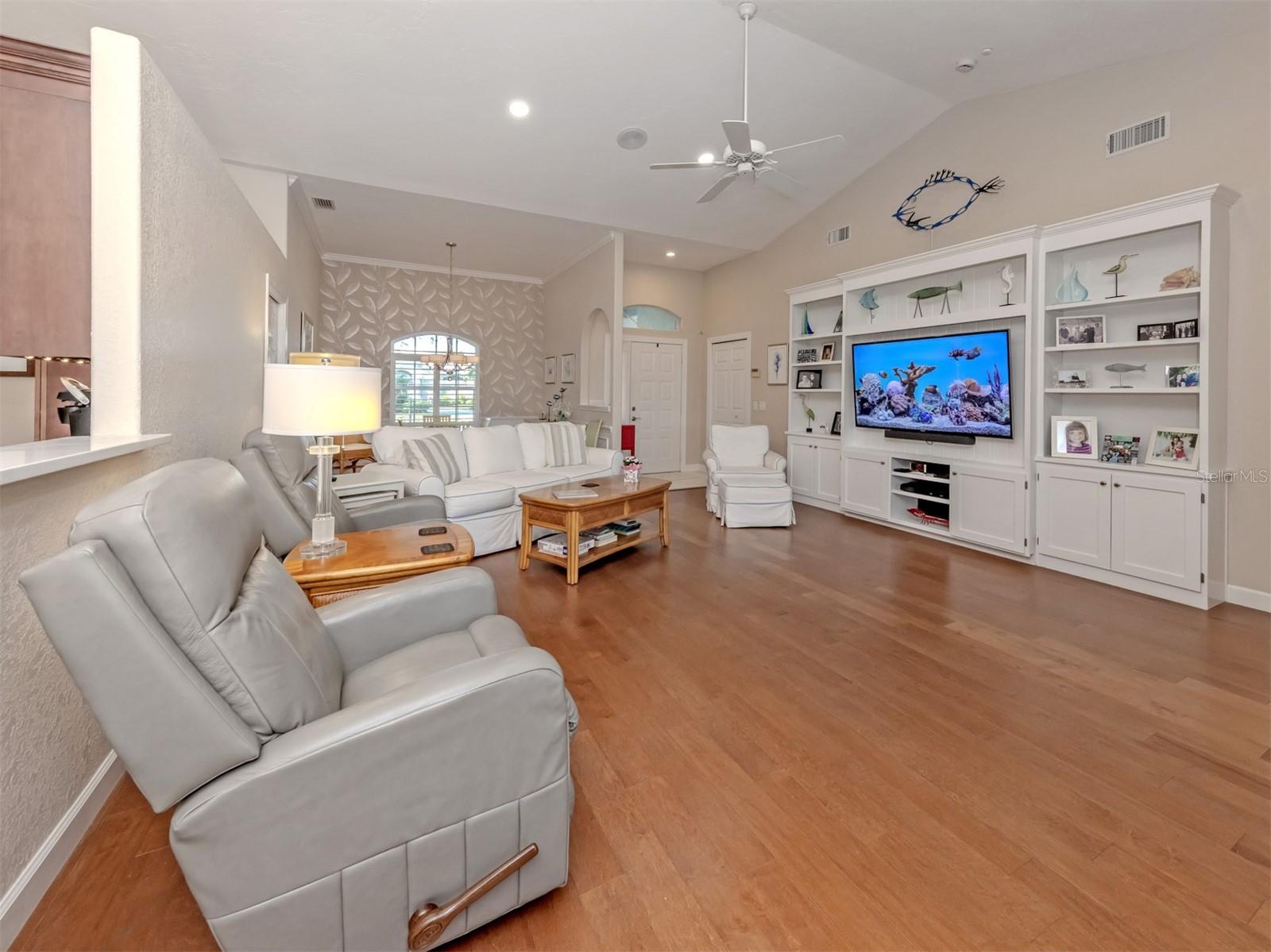 GOVERNORS GREEN - Residential