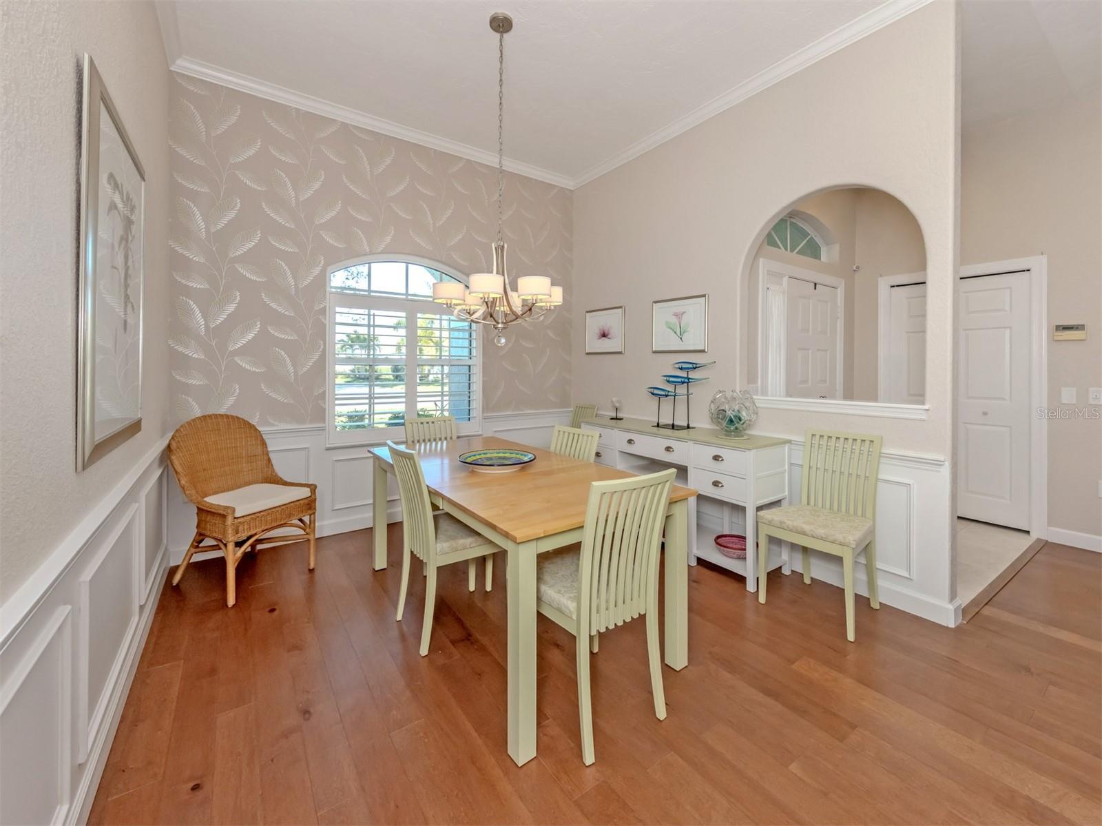 GOVERNORS GREEN - Residential