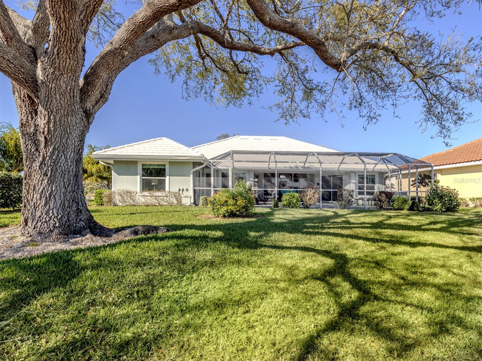 GOVERNORS GREEN - Residential