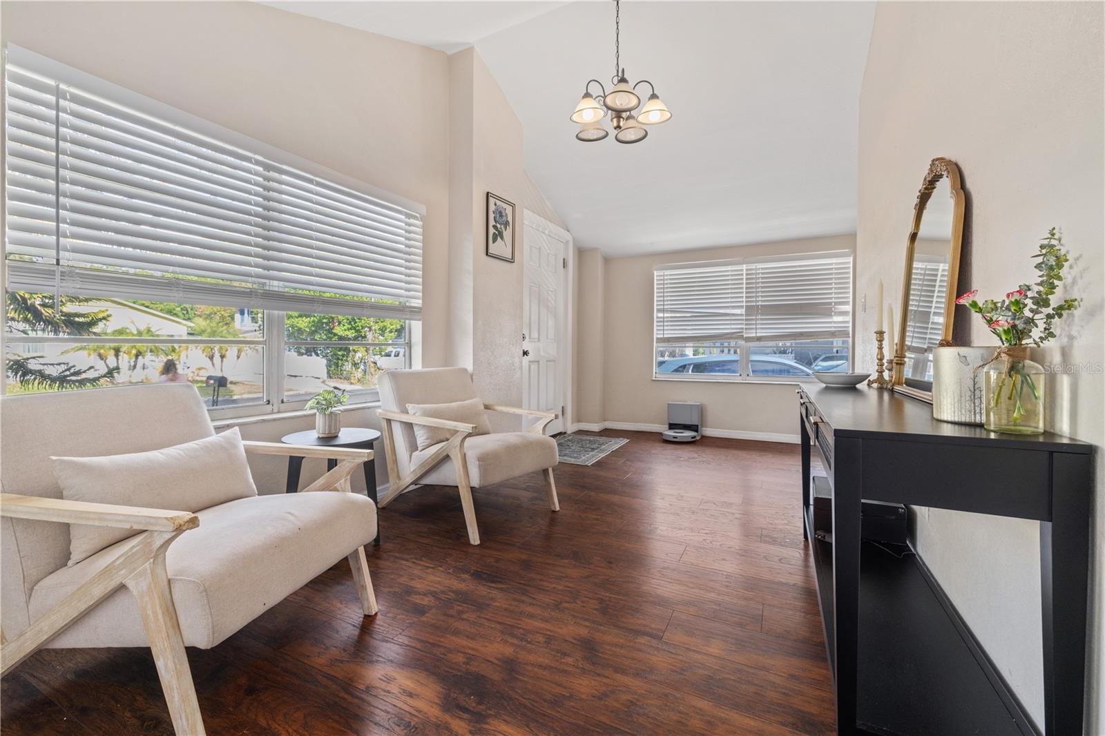 THOMAS D L NEW SUB - Residential