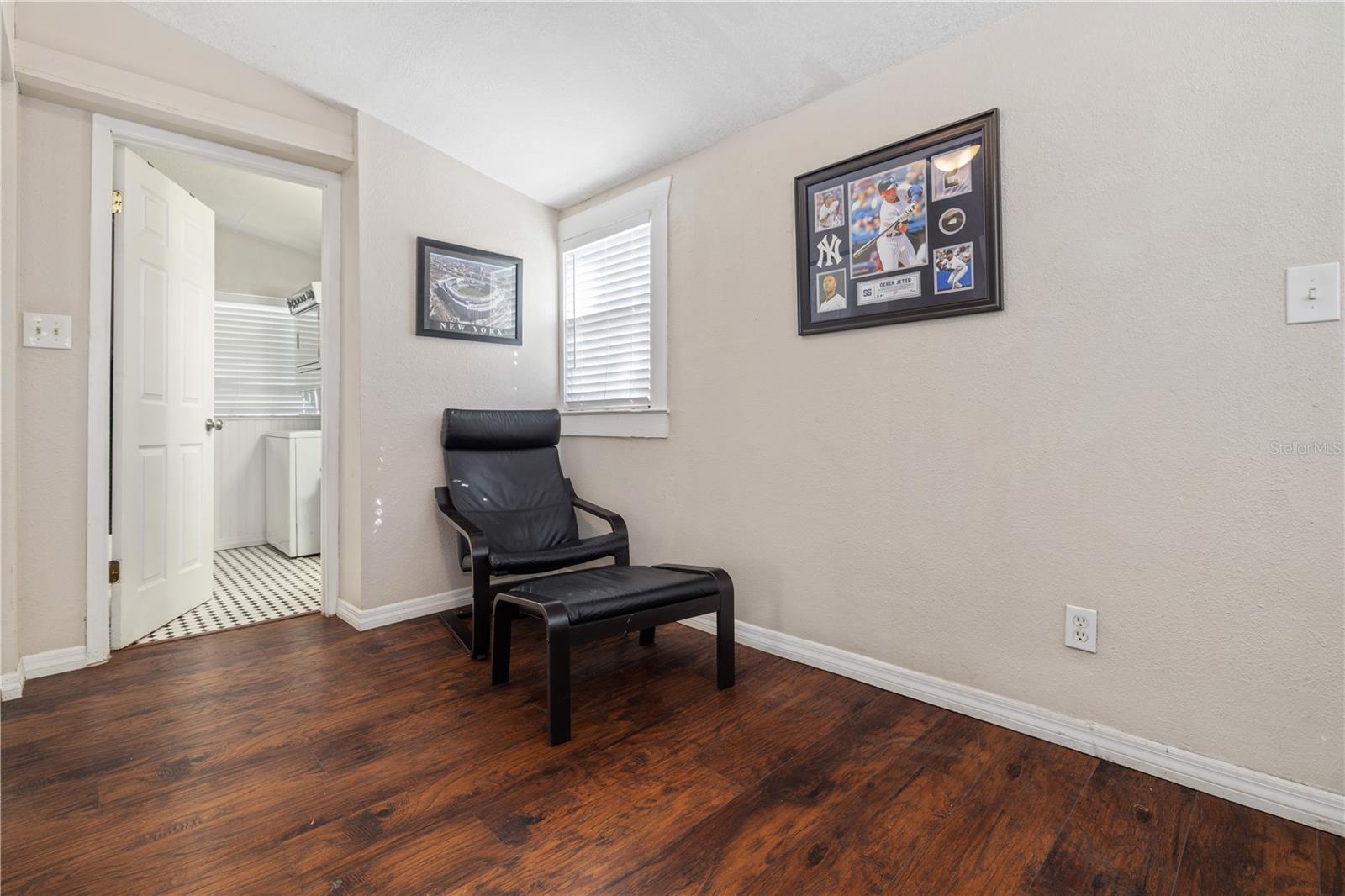 THOMAS D L NEW SUB - Residential