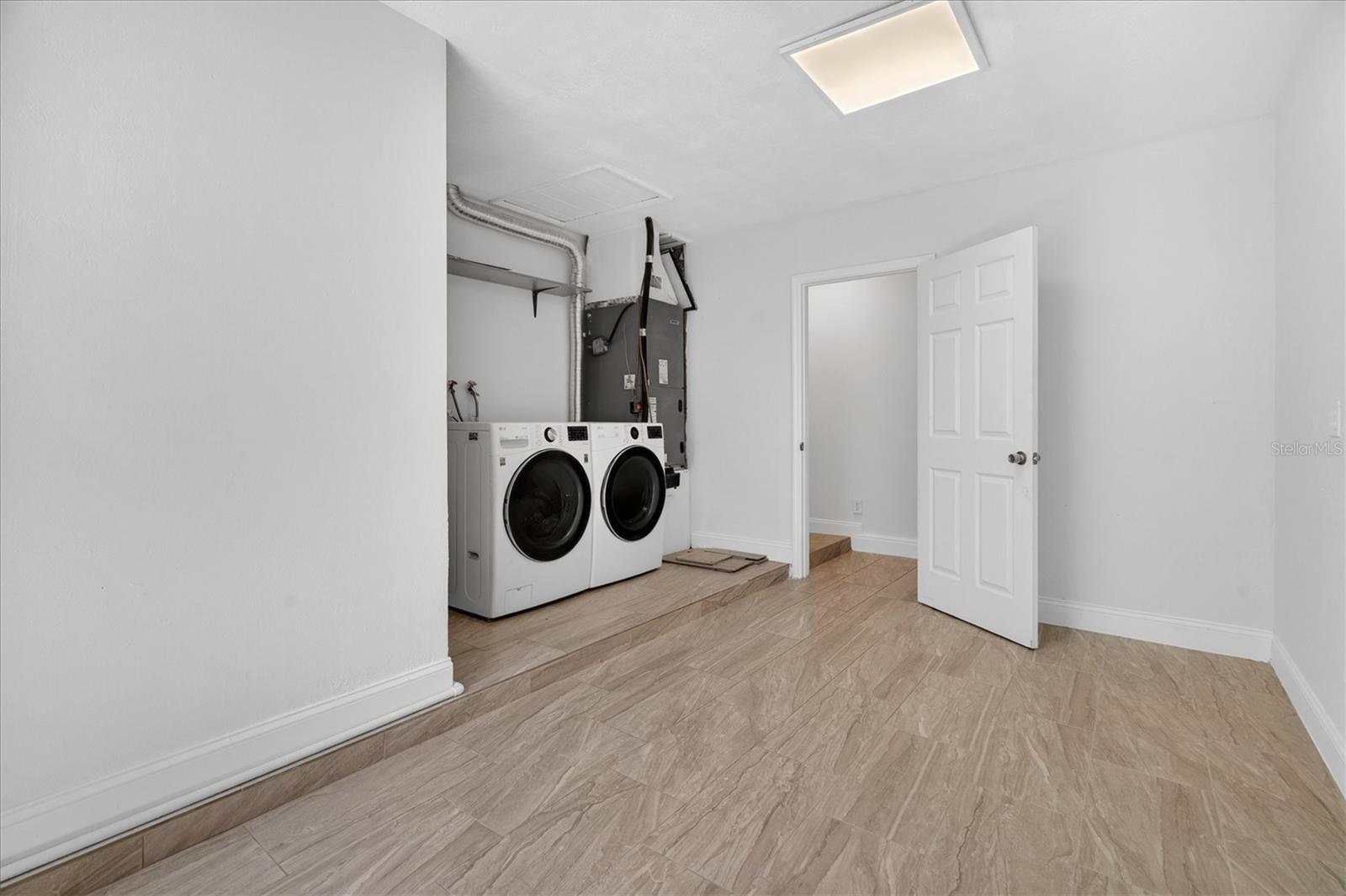 BEULAH MANOR - Residential