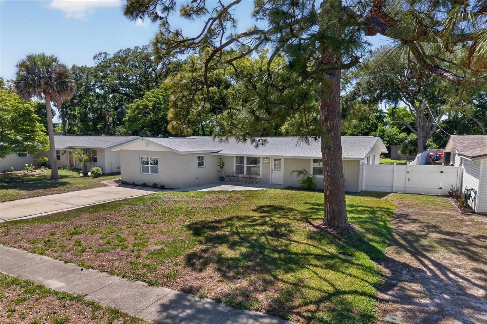 BEULAH MANOR - Residential